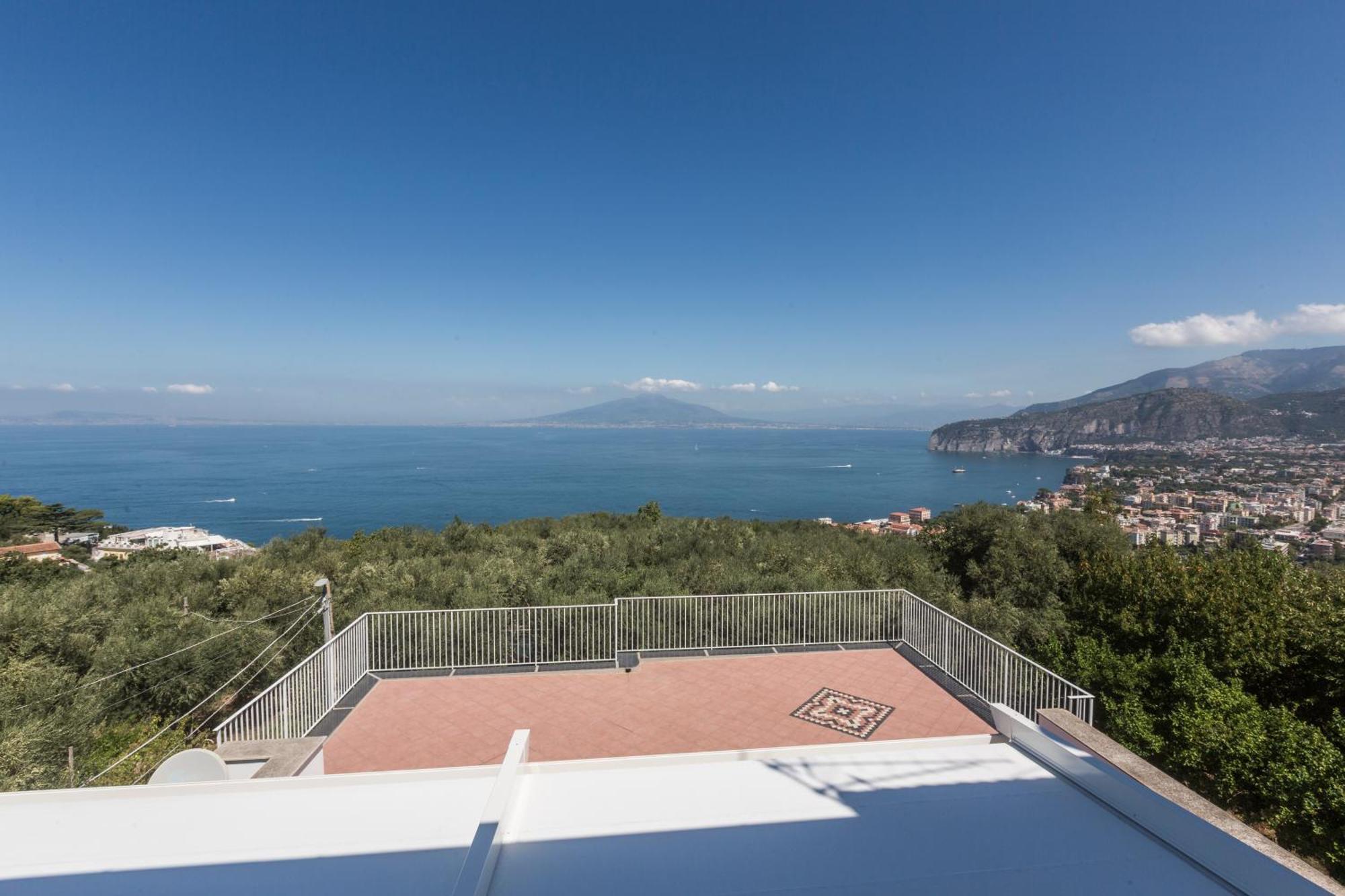 La Terrazza Sul Golfo Villa Sorrento Buitenkant foto